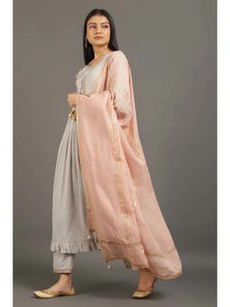 OMAANA - Women Mulmul Grey Kurta with Pant and Dupatta