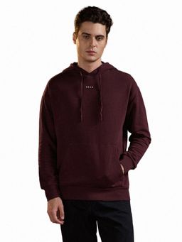 The Bear House - Men Maroon Solid Relaxed Fit Hoodie