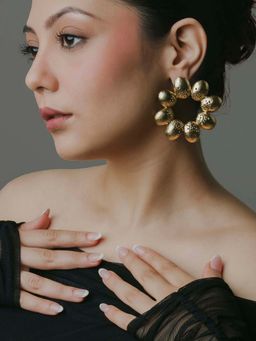 BaalaJewels - Gold Leafy Floral Earrings