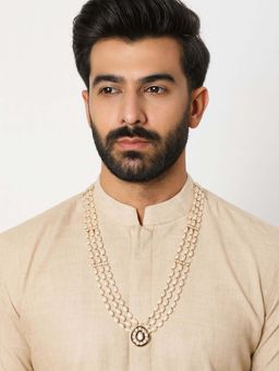 I Jewels - Gold Plated Multi Layered White And Maroon Beaded Necklace