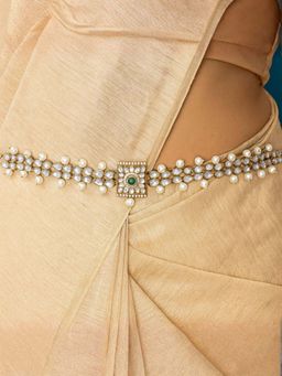 I Jewels - Off-White Gold-Plated Kundan Studded And Beaded Kamarbandh