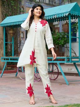 KAFTANIZE - Cream Color Embellishment Patch And Contrast Fabric Co-Ord (Set of 2)