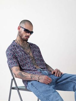 SHOWOFFFF - Men Blue Cotton Geometric Shirt