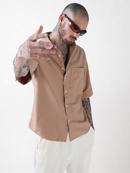 SHOWOFFFF - Men Beige Cotton Typography Shirt