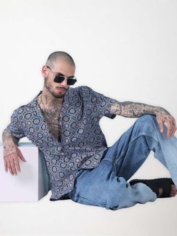 SHOWOFFFF - Men Blue Cotton Geometric Shirt