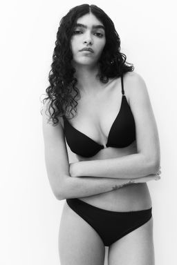 H&M - Women Black Bikini Bottoms