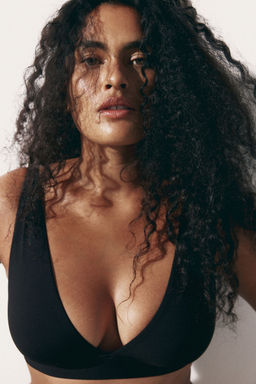 H&M - Women Black Padded Soft Microfibre Bra