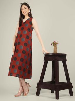 SPARSA - Maroon Printed Sleeveless V-Neck A-Line Cotton Dress