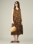 Brown color option