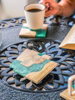 IREKA HOMES - Mango Wood Coasters with Resin (Pack of 4)