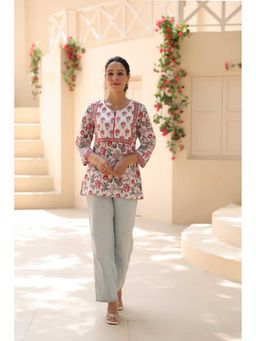 Rain & Rainbow - Women Floral Printed Pure Cotton Top