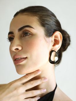 VARNIKA ARORA - Diora - Frost White Earrings