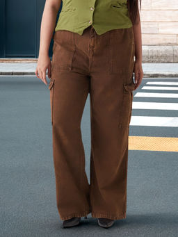 Bewakoof - Women's Brown Straight Fit Plus Size Acid Wash Cargo Jeans