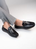 Black color option, Sold out, Currently selected