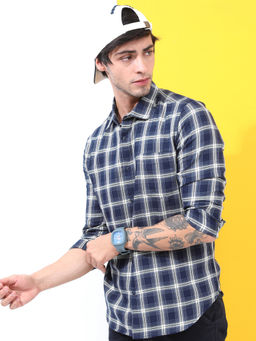 HIGHLANDER - Men Navy Blue Tartan Checks Cotton Casual Shirt