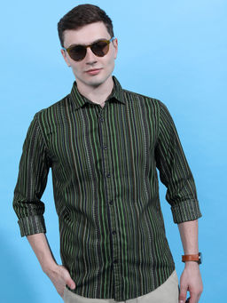 HIGHLANDER - Men Green Slim Fit Vertical Stripes Shirt