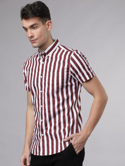 HIGHLANDER - Men Maroon Slim Fit Striped Shirt