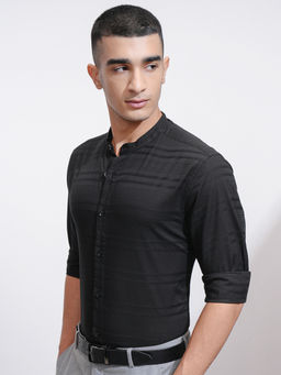 HIGHLANDER - Men Black Dobby Striped Mandarin Collar Regular Fit Shirt