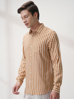 HIGHLANDER - Men Brown Opaque Striped Regular Fit Casual Shirt