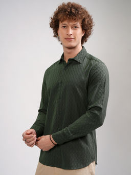 HIGHLANDER - Men Green Dobby Textured Cuban Collar Relaxed Shirt