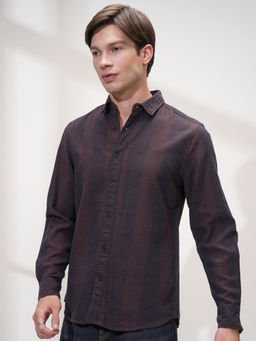 HIGHLANDER - Men Maroon Regular Fit Textured Spread Collar Cotton Casual Shirt
