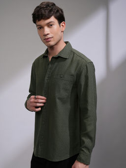 HIGHLANDER - Men Olive Dobby Textured Relaxed Shirt
