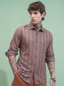 HIGHLANDER - Men Pink Herringbone Striped Casual Shirt