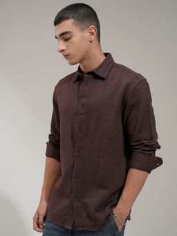 HIGHLANDER - Men Brown Textured Slim Fit Casual Shirt