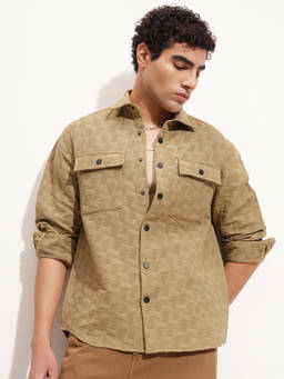 HIGHLANDER - Men Beige Relaxed Textured Cutaway Collar Casual Shirt