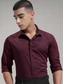Maroon color option, Currently selected
