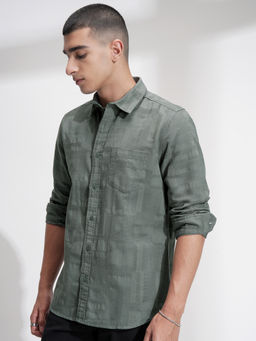 HIGHLANDER - Men Green Regular Fit Textured Spread Collar Casual Shirt