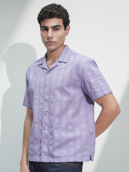 HIGHLANDER - Men Lavender Chenille Yarn Dobby Textured Cuban Collar Relaxed Shirt