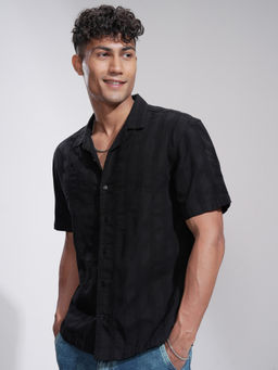 HIGHLANDER - Men Black Chenille Yarn Dobby Textured Cuban Collar Relaxed Shirt