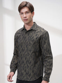HIGHLANDER - Men Green Regular Opaque Casual Shirt