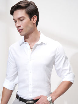 HIGHLANDER - Men White Slim Fit Striped Casual Shirt