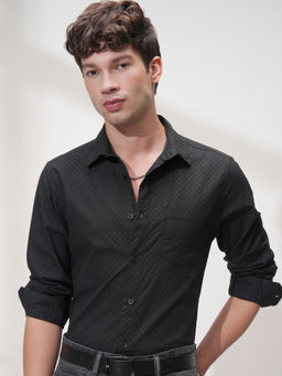 HIGHLANDER - Men Black Slim Fit Opaque Casual Shirt