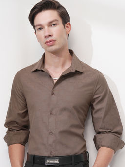 HIGHLANDER - Men Brown Textured Slim Fit Opaque Casual Shirt