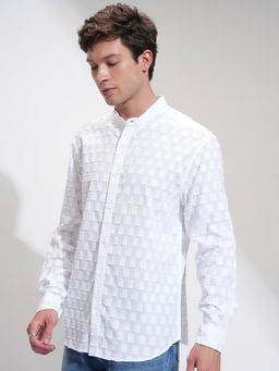 HIGHLANDER - Men White Self Design Relaxed Fit Cotton Casual Shirt