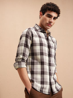 HIGHLANDER - Men Brown Dobby Checks Casual Shirt