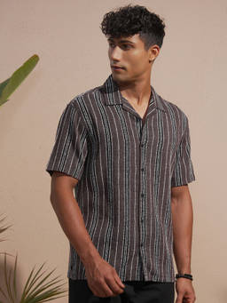 HIGHLANDER - Men Maroon Relaxed Fit Vertical Striped Cuban Collar Casual Shirt