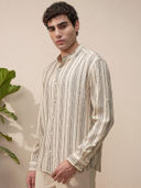 Off White color option