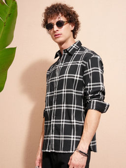 HIGHLANDER - Men Black Dobby Checks Relaxed Shirt