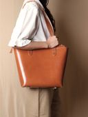 Tan color option, Currently selected