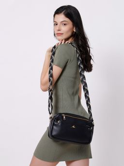 Yelloe - Black Multicompartment Sling Bag for Women