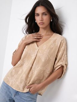 Outzidr - Women Beige V Neck Textured Top