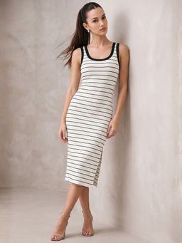 Outzidr - White Spaghetti Strap Fitted Dress