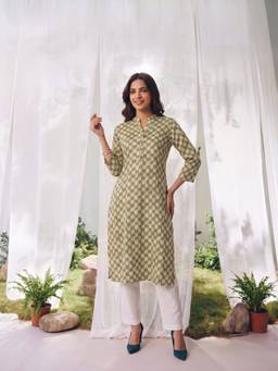 Rangita - Women Green Rayon Printed Straight Kurta
