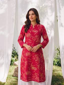 Rangita - Women Red Rayon Printed Straight Kurta