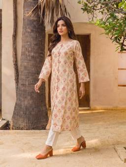 Rangita - Women Cream Muslin Kurta