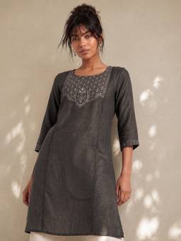 max - Grey Women Embroidered Straight Kurta